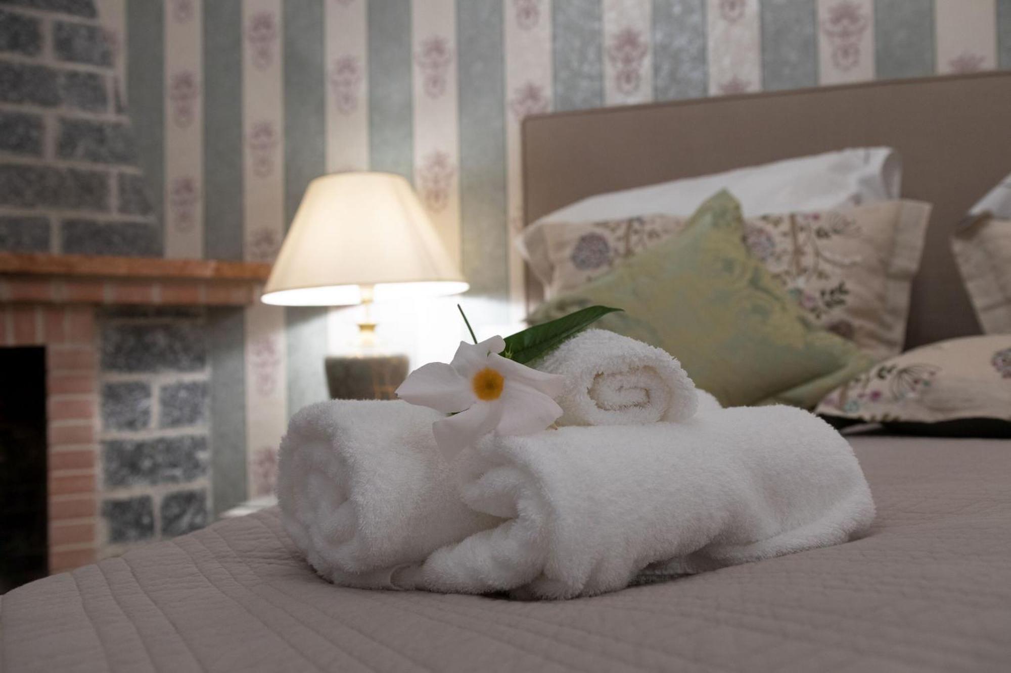La Pastorella Boutique Hotel Maierà Zimmer foto
